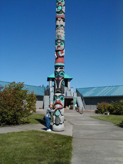 Jancy and totem at the Umpqua Discovery Center - neat place!